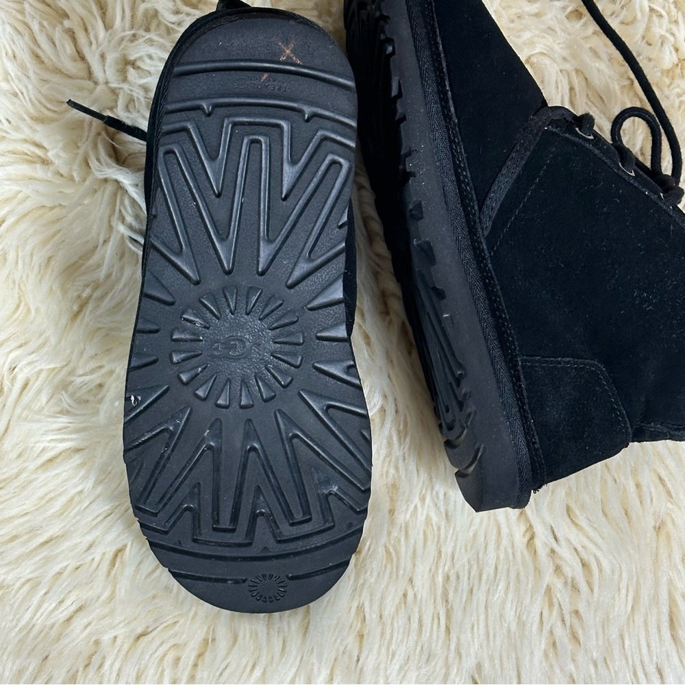 UGG® Neumel for Men |
Lace-Up Casual Shoes - Picture 7 of 10